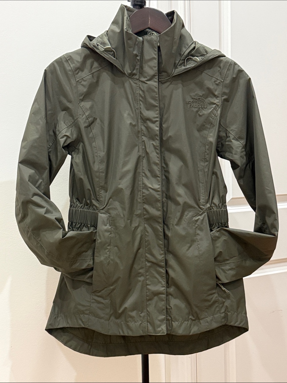 The North Face Women's Hyvent Hooded Utility Jacket - Olive